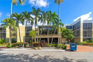 16100 Golf Club Rd APT 313, Weston, FL 33326, - MLS#A11786329