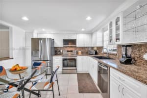 281 S Hollybrook Dr APT 106, Pembroke Pines, FL 33025, - MLS#A11786377