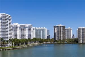 2750 Ne 183rd St 511, Aventura