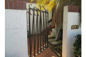 323 Ives Dairy Rd 323-05 Miami, FL 33179 - MLS#A11786638