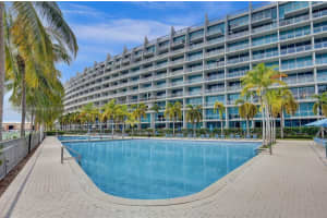 2950 Ne 188th St 417, Aventura