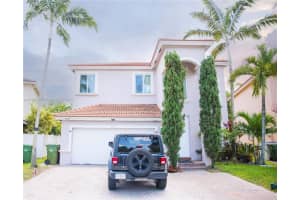 1735 Nw 77th Ave, Pembroke Pines