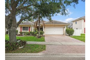 300 Nw 17th Ave Pompano Beach, FL 33069 - MLS#A11786835