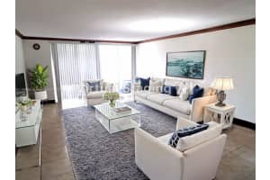 1660 Ne 191st St 213-1, Miami