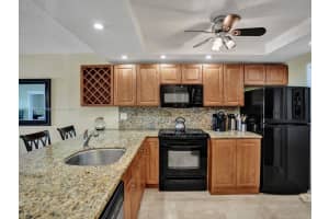 1500 S Ocean Blvd 1408 Lauderdale By The Sea, FL 33062 - MLS#A11786965