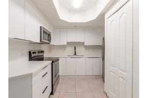 17455 NW 75th Pl, Hialeah, FL 33015, Sold 05/22/25