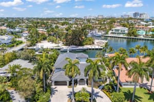 2561 Lucille Dr Fort Lauderdale, FL 33316 - MLS#A11787149