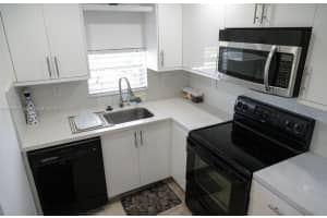 8901 S Hollybrook Blvd APT 206, Pembroke Pines, FL 33025, - MLS#A11787277