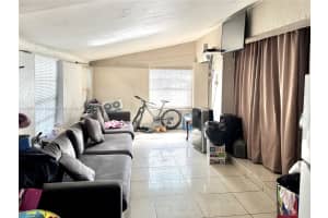 6400 NW 1st Pl, Miami, FL 33150, - MLS#A11787314