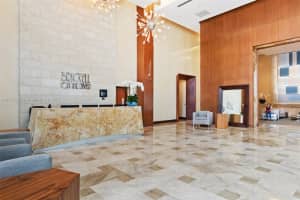 31 SE 5th St, Miami, FL 33131, Sold 08/06/25