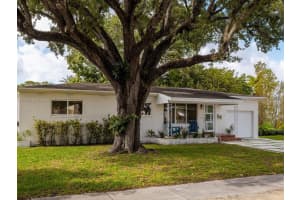 310 NE 127th St, North Miami, FL 33161, Sold 06/05/25