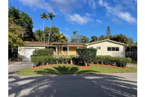 5965 Sw 64th Pl, South Miami