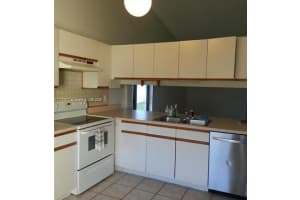 6 Verwood Way, Boynton Beach, FL 33426, Sold 08/20/25