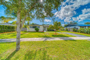 19217 SW 92nd Rd, Miami, FL 33157, Sold 05/30/25