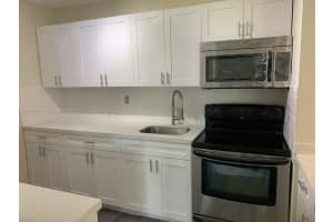 451 Ne 207th Ln 102, Miami 451 Ne 207th Ln 102, Miami