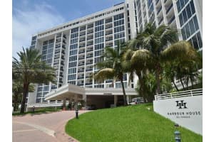 10275 Collins Ave 335, Bal Harbour