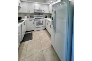100 SW 130th Terrace APT 204C, Pembroke Pines, FL 33027, - MLS#A11787858