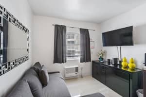 335 Ocean Dr APT 310, Miami Beach, FL 33139, - MLS#A11787878
