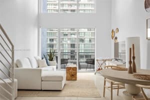 60 Sw 13th St 3414, Miami