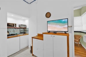 255 W 24th St 136 Miami Beach, FL 33140 - MLS#A11787991