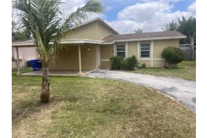 702 Sw 79th Ave, North Lauderdale