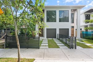 1233 Sw 13 Ave, Miami