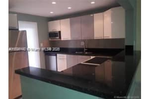 5950 Del Lago Cir 112, Sunrise, FL 33313 - MLS#A11788102