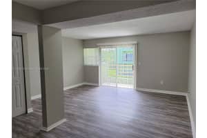 11123 NW 7th St, Miami, FL 33172, Sold 09/26/25