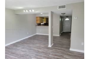 11123 NW 7th St, Miami, FL 33172, Sold 09/26/25