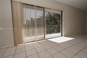 5201 Orduna Dr APT 12, Coral Gables, FL 33146, - MLS#A11788160
