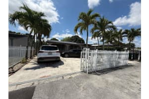 3434 Nw 101st St, Miami
