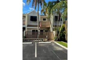 4706 S Hemingway Cir, Margate