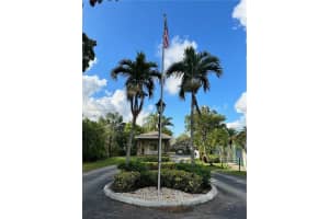 4706 S Hemingway Cir, Margate, FL 33063, - MLS#A11788183