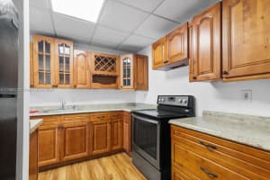 6980 NW 186th St, Hialeah, FL 33015, Sold 05/16/25