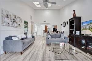 236 Par Dr, Royal Palm Beach, FL 33411 Sold 10/27/25