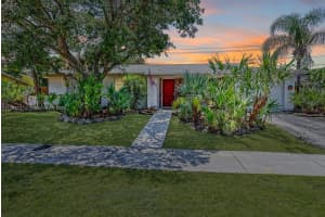 15830 SW 101st Ave, Miami, FL 33157, Sold 07/15/25