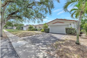 5220 Monroe St, Hollywood, FL 33021, - MLS#A11788238