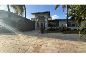 2105 Arch Creek Dr, North Miami, FL 33181 - MLS#A11788324