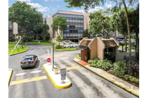 2808 N 46th Ave E650, Hollywood