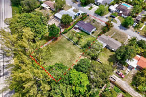10830 Ne 10th Ct, Miami