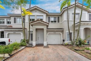 5725 NW 112th Path, Doral, FL 33178, Sold 06/10/25