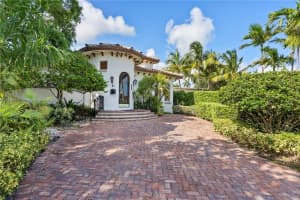 1223 Jackson St, Hollywood, FL 33019, - MLS#A11788541