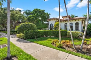 1223 Jackson St, Hollywood, FL 33019, - MLS#A11788541