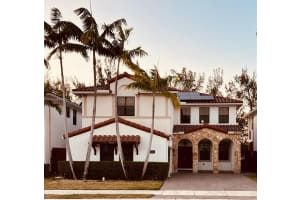 10371 NW 10th St, Miami, FL 33172 - MLS#A11788566