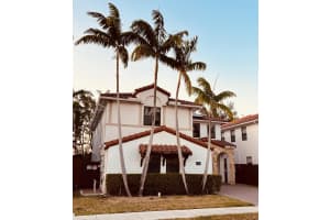 10371 NW 10th St, Miami, FL 33172 - MLS#A11788566