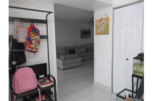 5988 NW 24th Pl, Sunrise, FL 33313, Sold 05/30/25