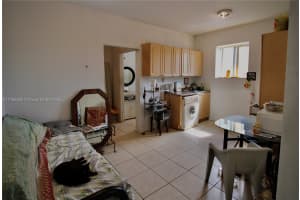 1021 NW 3rd St 201, Miami, FL 33128 - MLS#A11788599