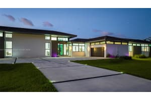 11911 Nw 2nd St, Plantation