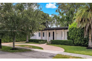 4251 SW 95th Ave, Miami, FL 33165, Sold 08/05/25