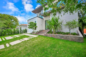 9009 Byron Ave, Surfside, FL 33154, Sold 08/14/25